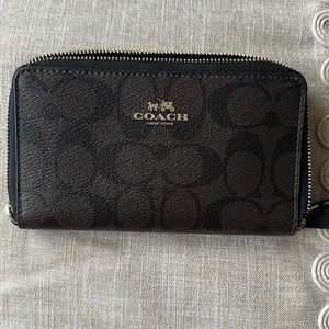 Coach Signature Wallet